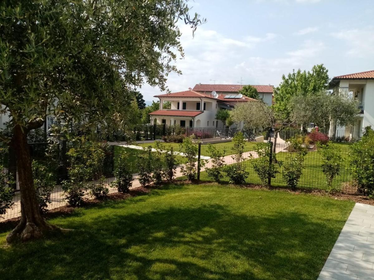 Residence Fiore Rosso 시르미오네 외부 사진