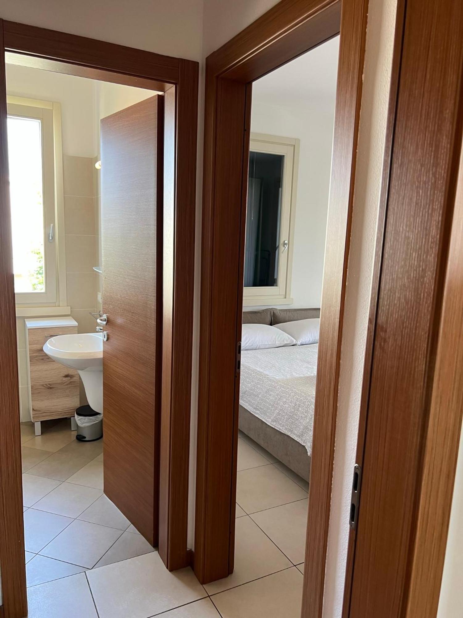 Residence Fiore Rosso 시르미오네 외부 사진
