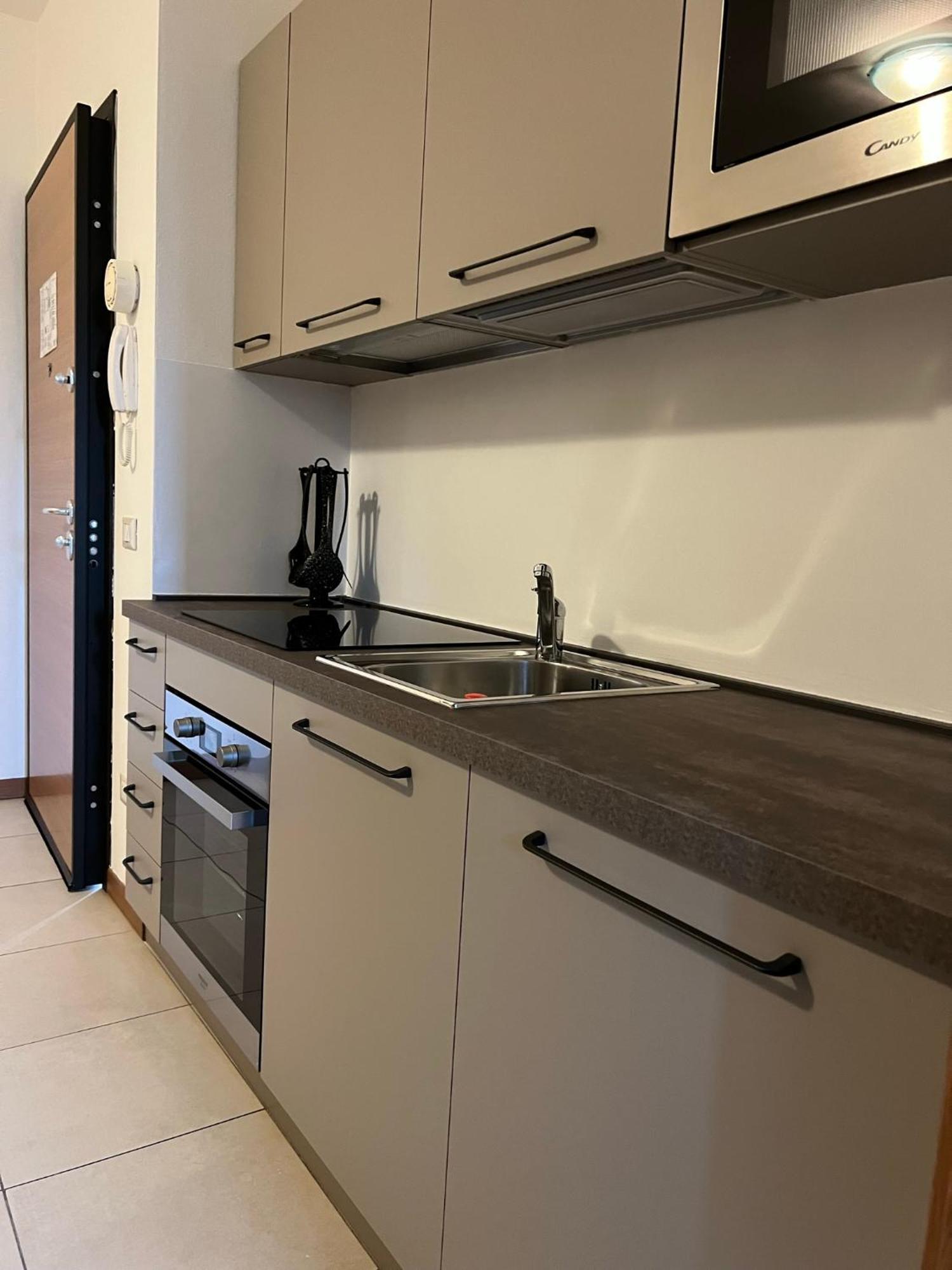 Residence Fiore Rosso 시르미오네 외부 사진