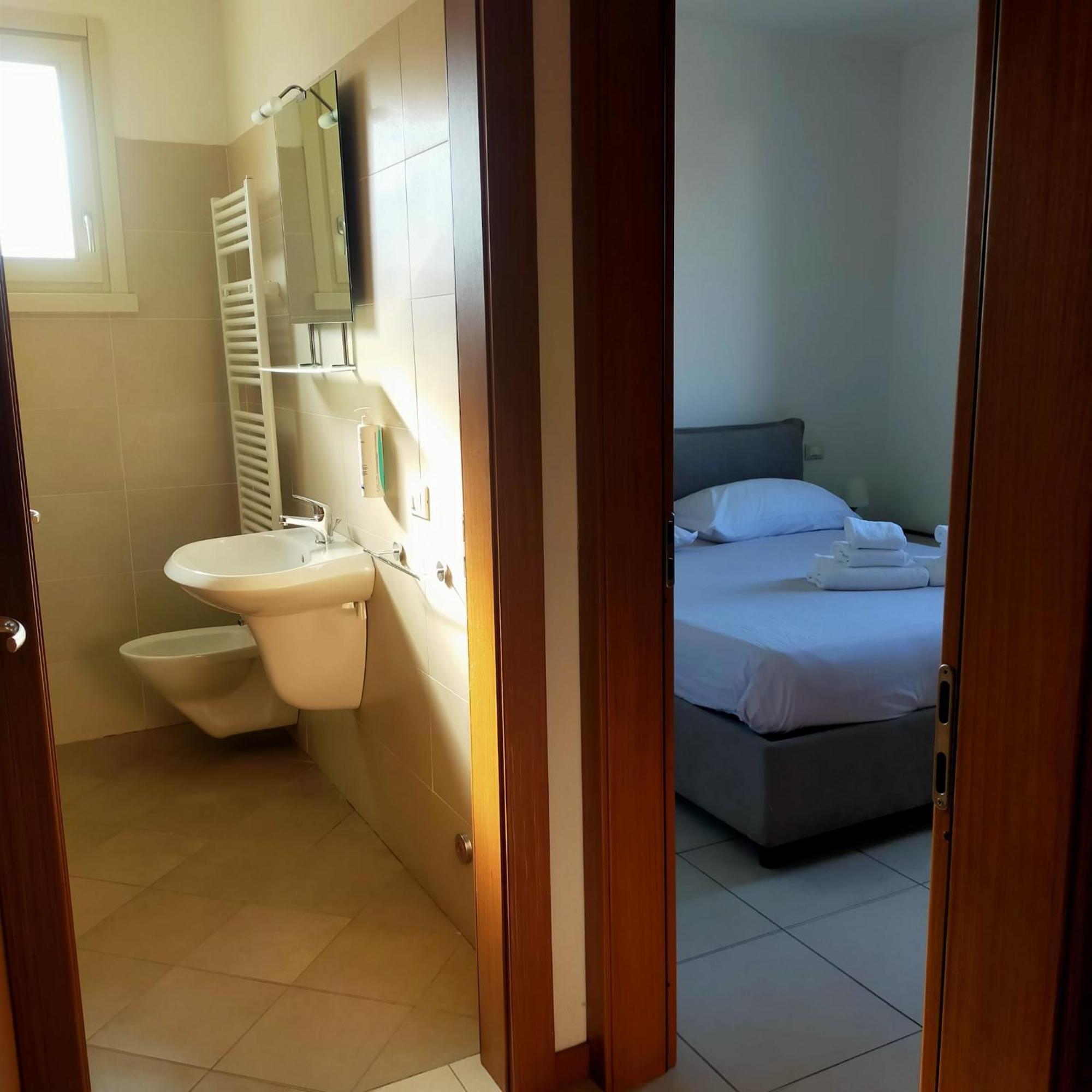 Residence Fiore Rosso 시르미오네 객실 사진